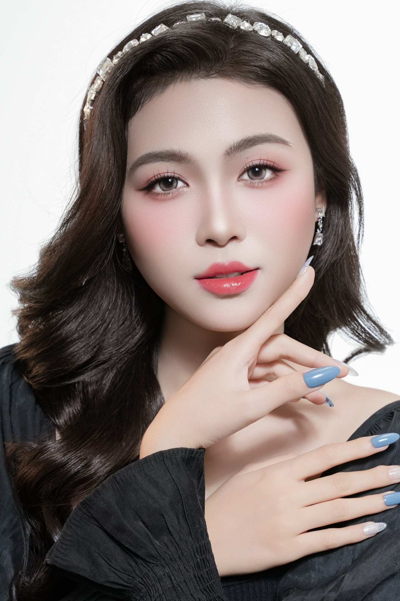 Kính áp tròng Xingeyes