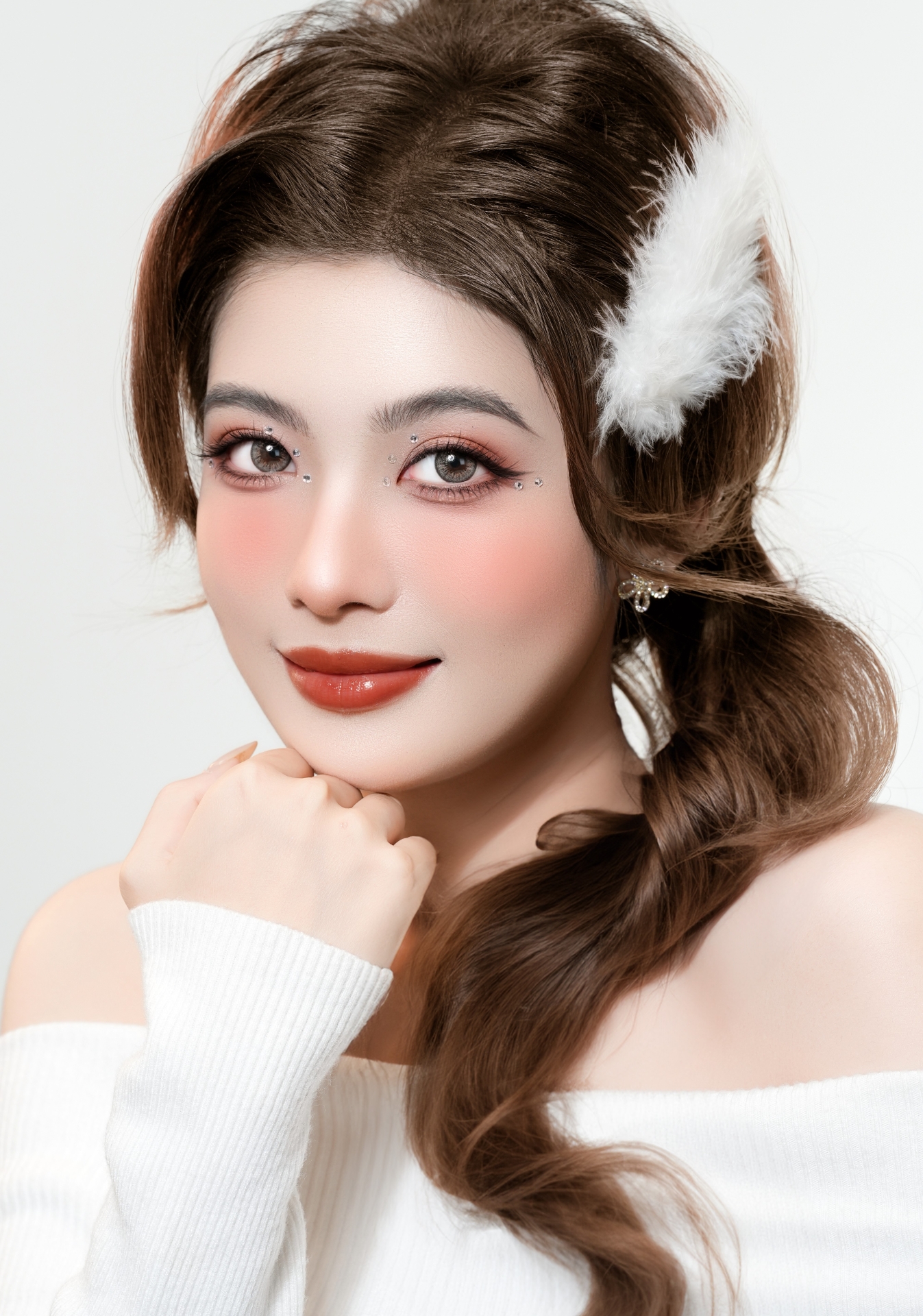 Kính áp tròng Xingeyes